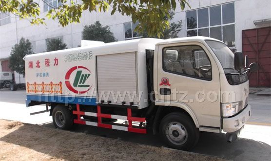 CLW5062GQX3東風小霸王護欄清洗車